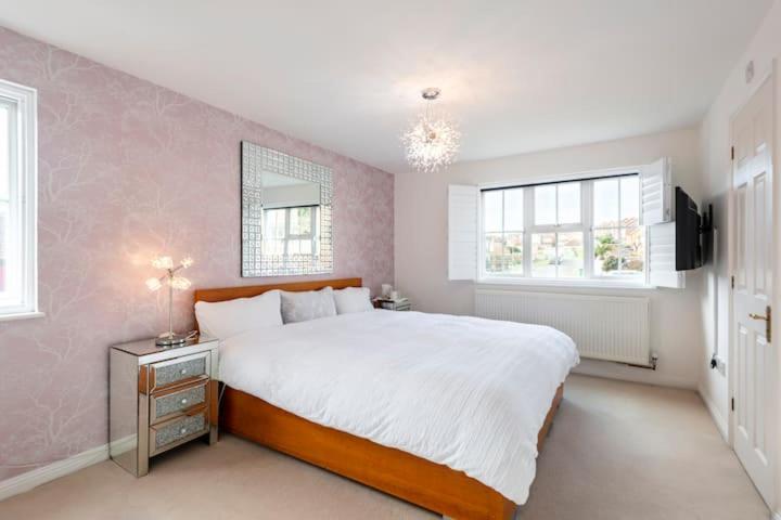 Bienvenue In Newhaven Luxury Superking Or Standard Or Budget Rooms Bagian luar foto